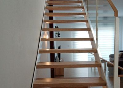 escalera hierro blanco vista frontal tallermetalico.com
